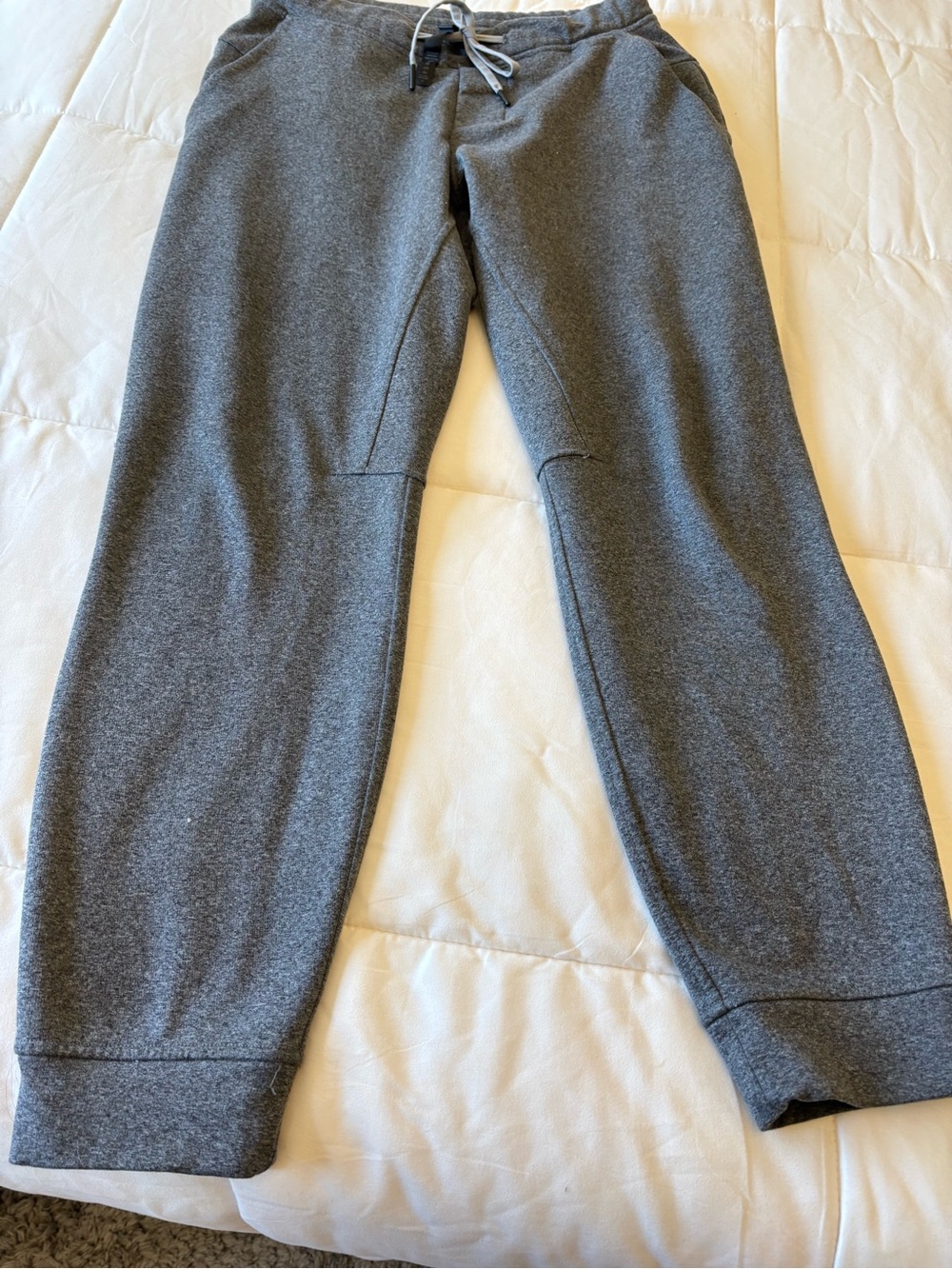 Lululemon Men’s Grey Sweatpants, Small